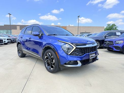 Used 2023 Kia Sportage SX AWD/4WD image 3