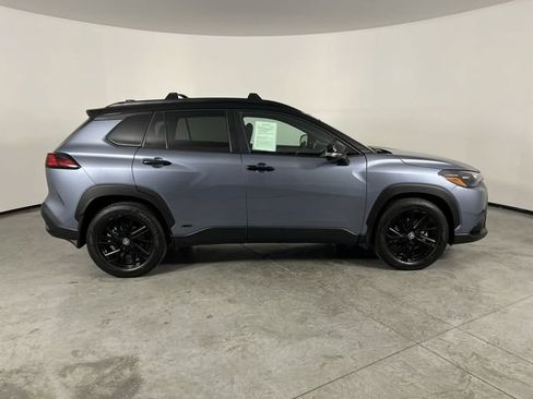 Used 2024 Toyota Corolla Cross AWD Hybrid image 9