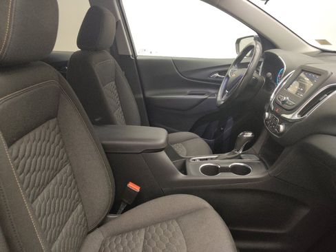 Used 2019 Chevrolet Equinox LT FWD image 21