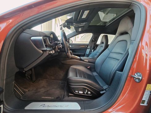 Used 2021 Porsche Panamera 4 image 19