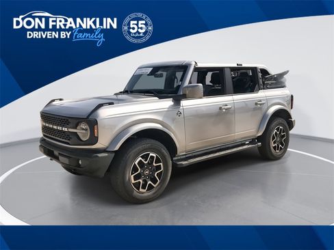 Used 2023 Ford Bronco Outer Banks image 1