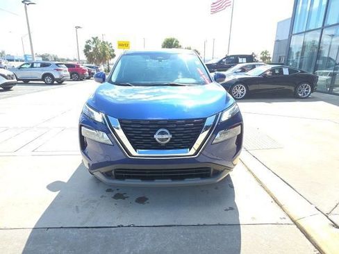 Used 2023 Nissan Rogue SV image 10