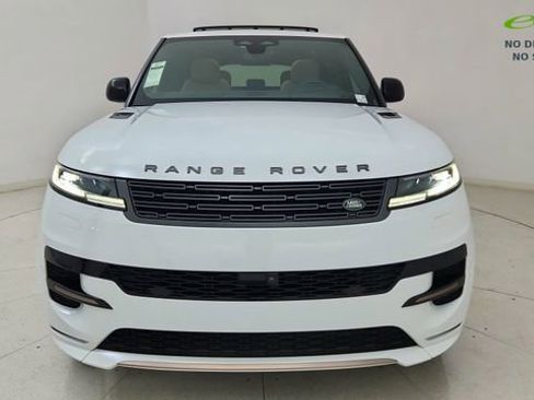 Used 2025 Land Rover Range Rover Sport Dynamic SE image 13