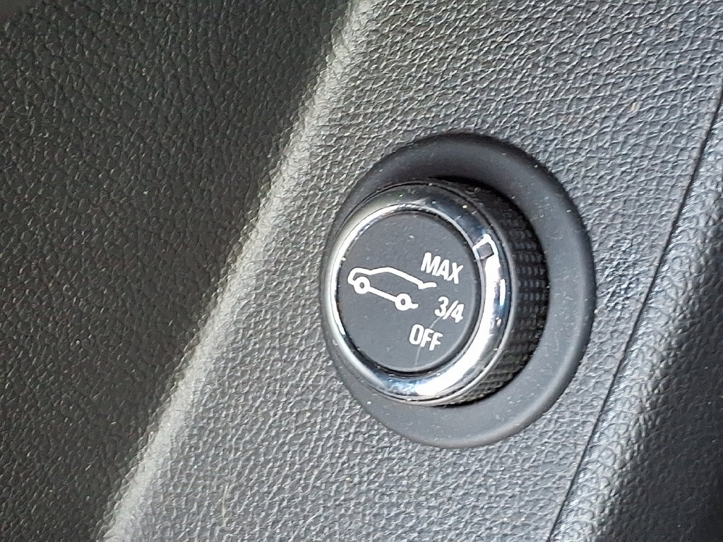 Certified 2021 Chevrolet Traverse LT FWD image 27