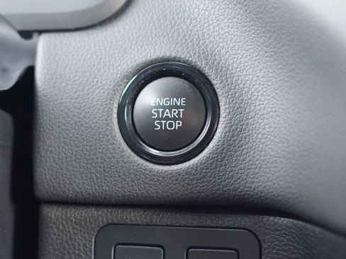 Used 2025 Toyota Tundra Limited image 27