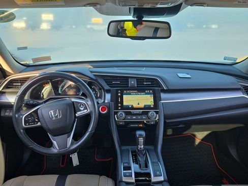 Used 2016 Honda Civic Touring image 8