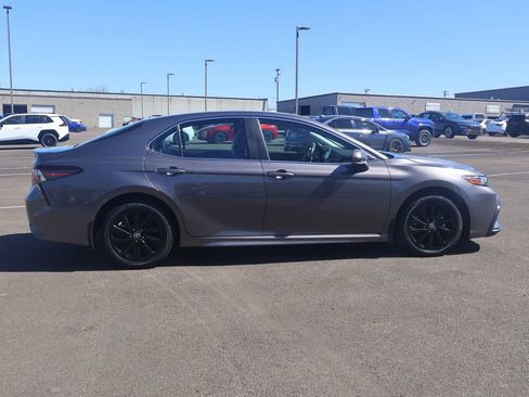 Used 2024 Toyota Camry SE FWD image 8