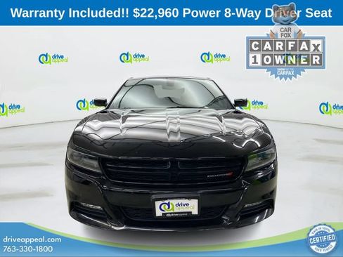 Used 2019 Dodge Charger SXT AWD/4WD image 3
