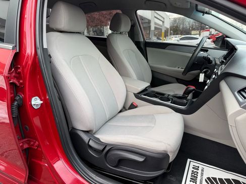 Used 2019 Hyundai Sonata SE FWD image 31