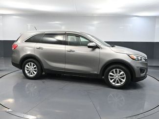 Used 2016 Kia Sorento LX video 3