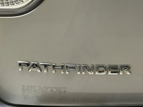 Used 2015 Nissan Pathfinder SV w/ Trailer Tow Package AWD/4WD image 13
