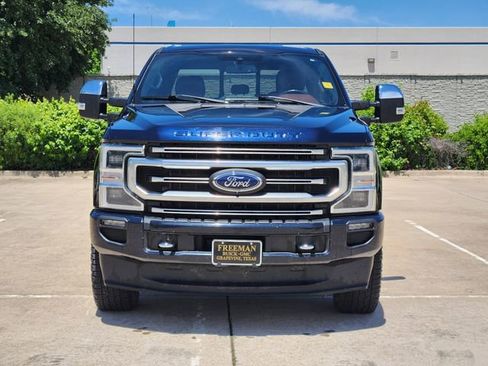 Used 2022 Ford F250 Platinum w/ FX4 Off-Road Package AWD/4WD image 2