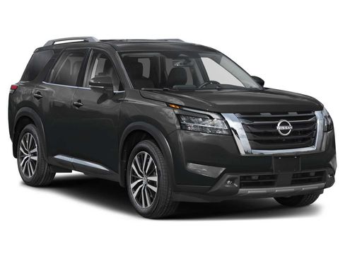 Used 2025 Nissan Pathfinder Platinum w/ Cargo Package AWD/4WD image 6