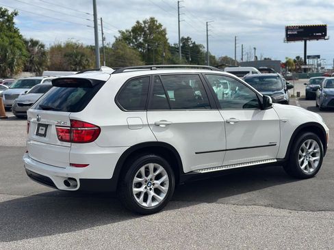Used 2011 BMW X5 xDrive35i image 4