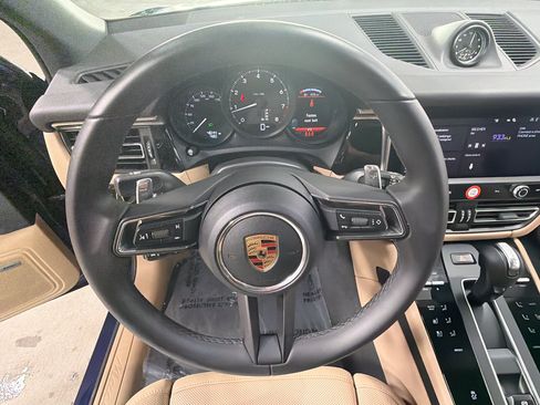 Certified 2026 Porsche Macan AWD/4WD image 38