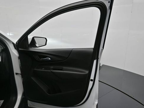 Used 2022 Chevrolet Equinox LT image 25