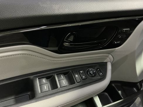 Used 2022 Honda Odyssey Touring image 16