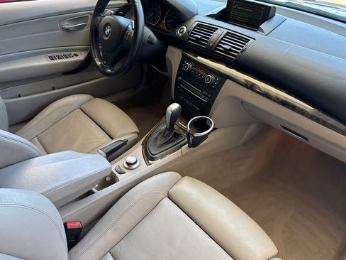 Used 2008 BMW 135i Convertible RWD image 32