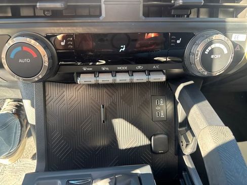 New 2025 Toyota Tacoma TRD Off-Road image 31