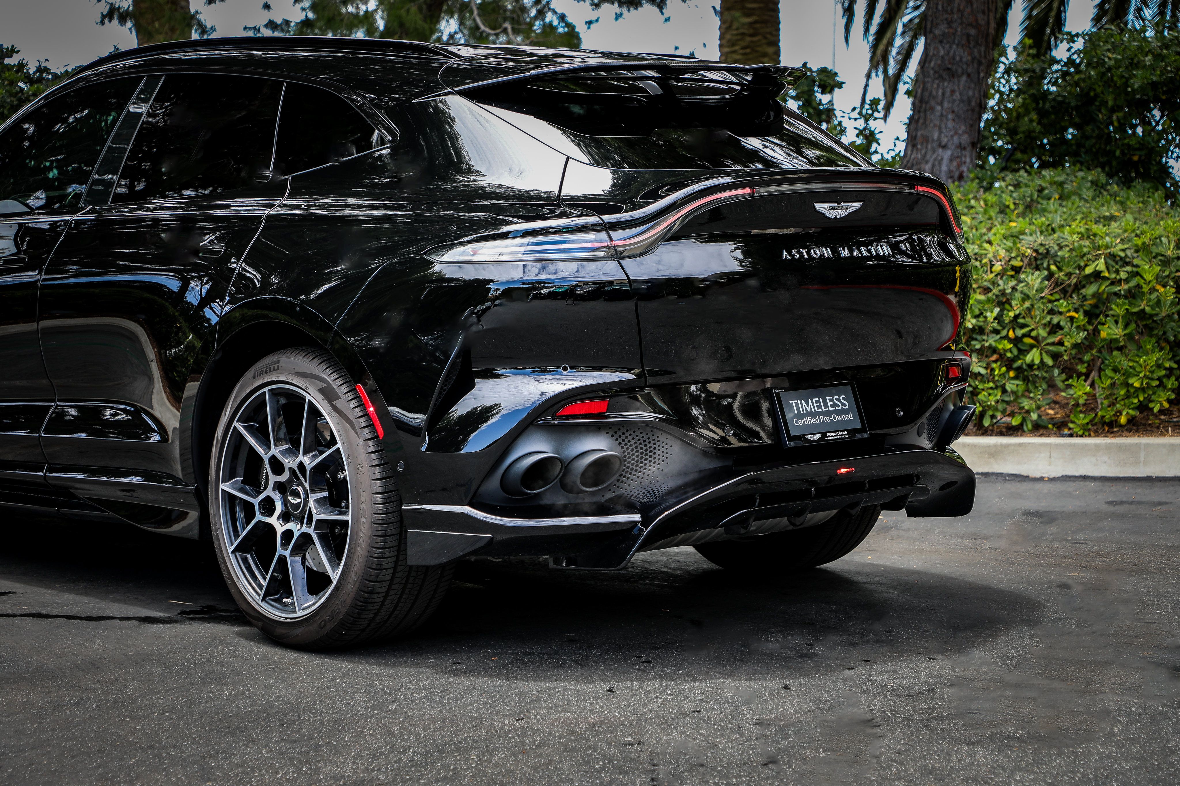 Used 2023 Aston Martin DBX 707 AWD/4WD image 11
