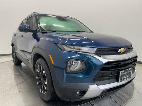 Used 2021 Chevrolet TrailBlazer LT w/ Convenience Package FWD image 1