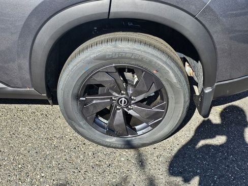 New 2026 Nissan Rogue SV AWD/4WD image 9