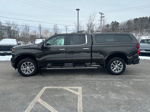 Used 2021 Chevrolet Silverado 1500 High Country w/ Technology Package image 2