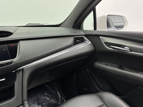 Used 2020 Cadillac XT5 Luxury image 29