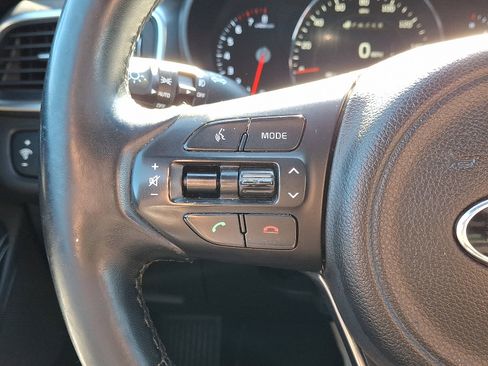 Used 2018 Kia Sorento SX image 25