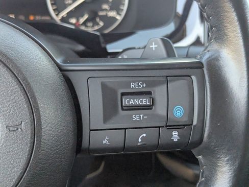 Certified 2024 Nissan Pathfinder SV image 28