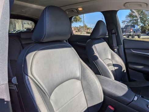 Used 2023 INFINITI QX50 Luxe image 39