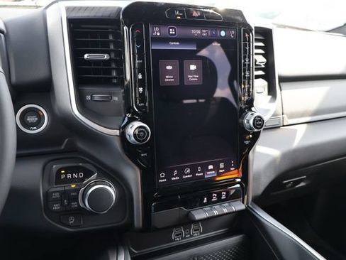 New 2026 RAM 1500 4x4 Crew Cab image 11