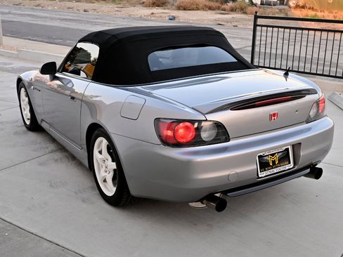 Used 2001 Honda S2000 image 6