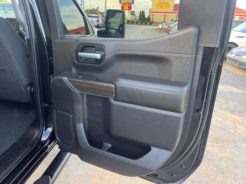 Used 2021 Chevrolet Silverado 1500 LT Trail Boss w/ Convenience Package II image 14