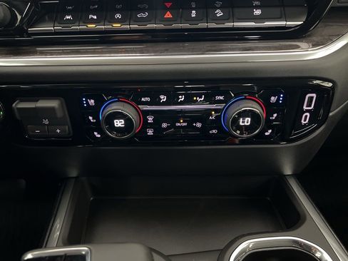 New 2026 Chevrolet Silverado 1500 LTZ w/ LTZ Premium Package AWD/4WD image 17