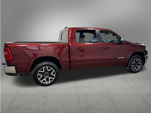 Used 2025 RAM 1500 Laramie AWD/4WD image 6