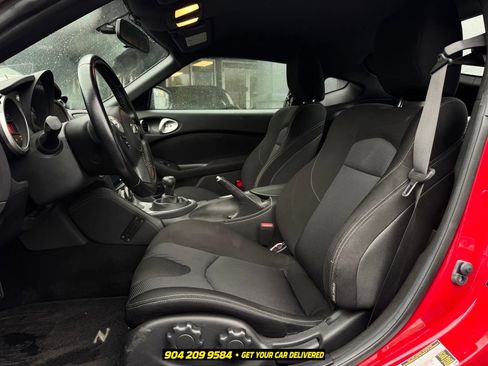 Used 2016 Nissan 370Z Coupe RWD image 19