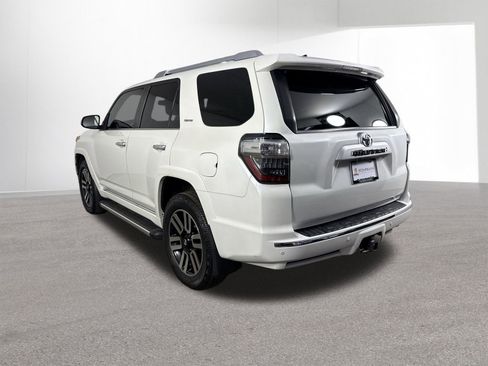 Used 2016 Toyota 4Runner Limited image 32