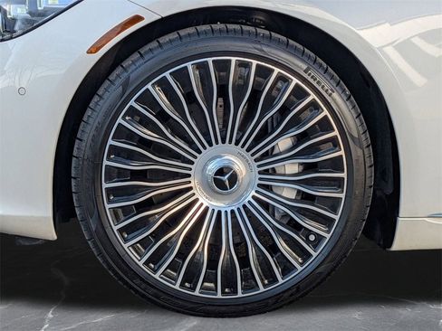 Used 2023 Mercedes-Benz Maybach S 580 4MATIC image 33
