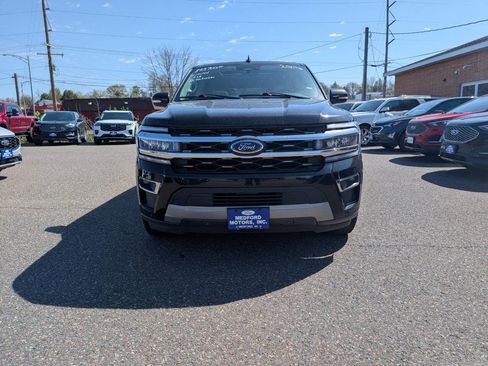 Certified 2024 Ford Expedition Limited AWD/4WD image 4