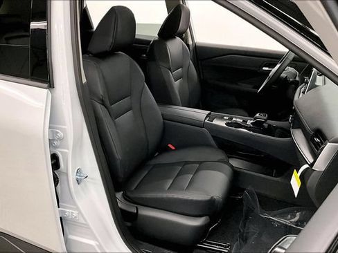New 2026 Nissan Rogue Dark Armor FWD image 37