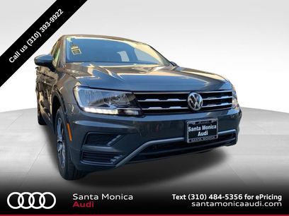 Used 2020 Volkswagen Tiguan SE w/ Panoramic Sunroof Package