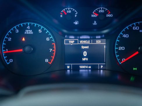 Used 2015 Chevrolet Colorado Z71 image 39