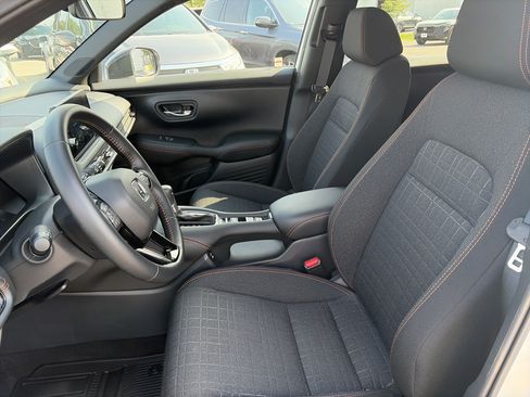 Certified 2026 Honda HR-V Sport image 17