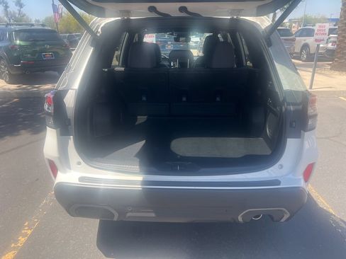 Used 2025 Subaru Forester Limited w/ Popular Package #1 AWD/4WD image 5