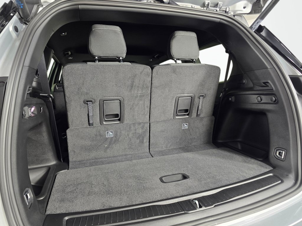 New 2026 Jeep Grand Cherokee L 4WD image 21
