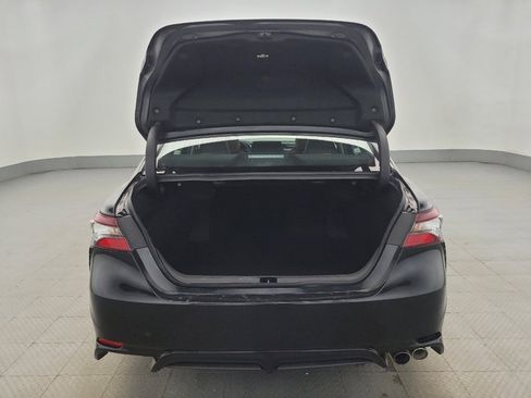 Used 2022 Toyota Camry SE image 29