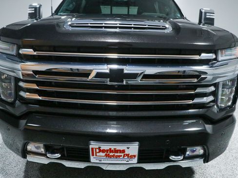 Used 2022 Chevrolet Silverado 2500 High Country AWD/4WD image 4