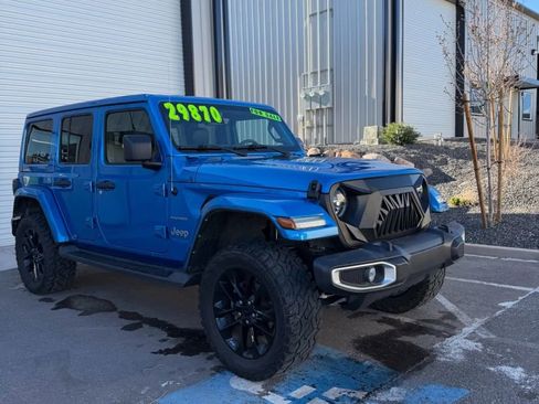 Used 2021 Jeep Wrangler Unlimited Sahara w/ Cold Weather Group AWD/4WD image 7