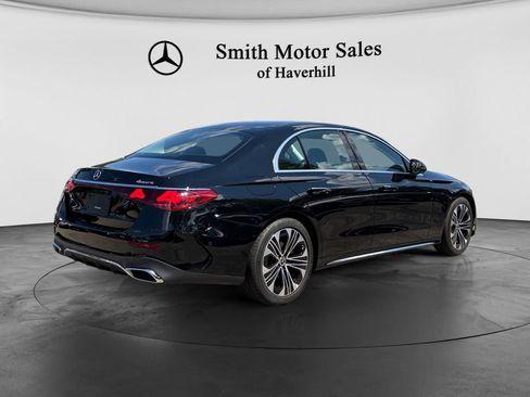 Used 2025 Mercedes-Benz E 350 4MATIC Sedan image 5